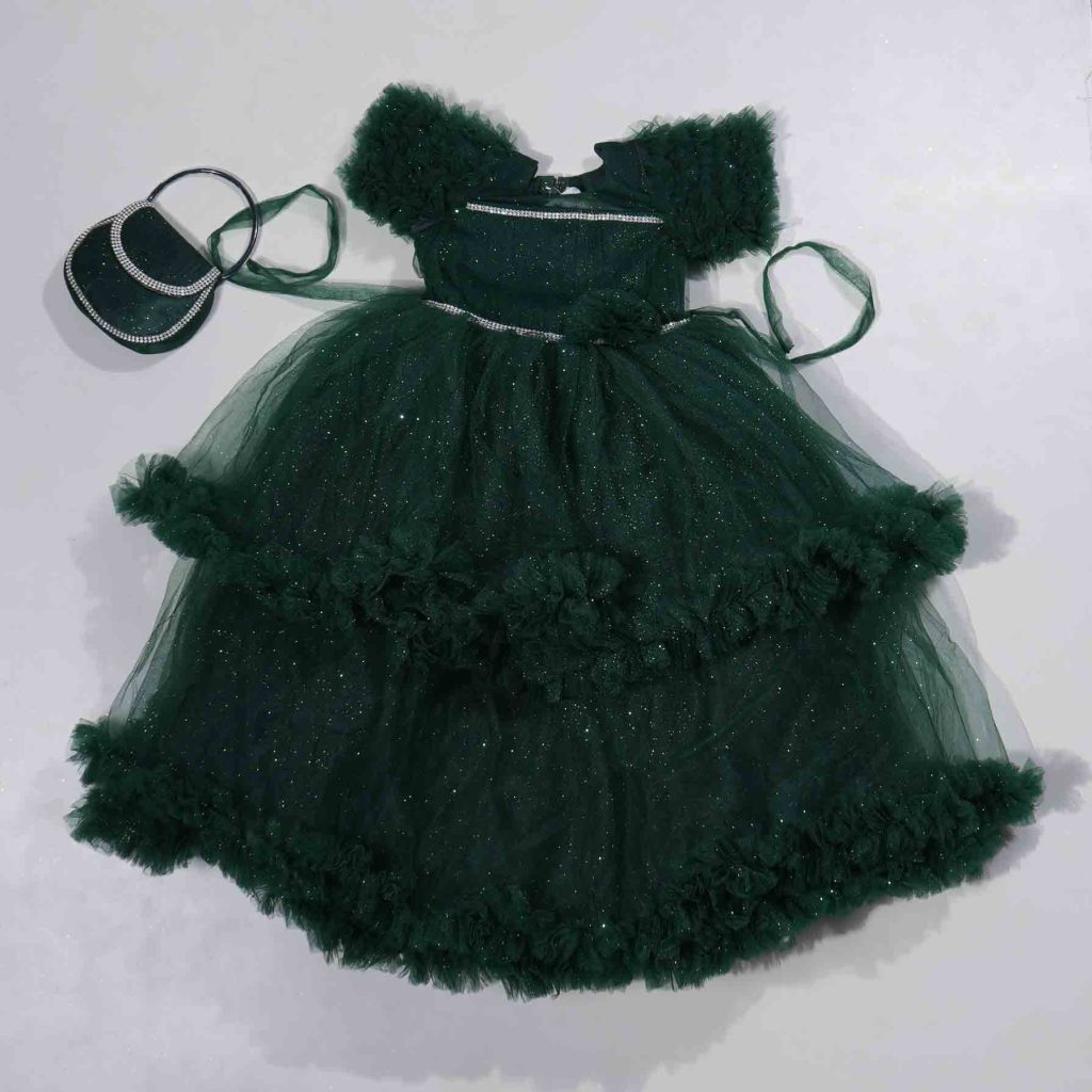 Girls Wear Beautiful Floral Design Netted Frock (1)