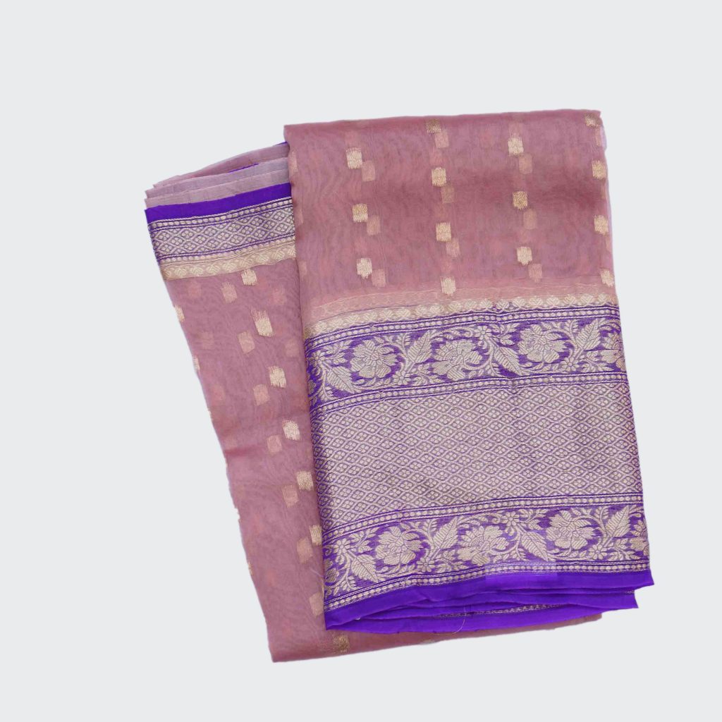 Dusky Rose Organza Golden Zari Gap Border Pattu Saree (1)