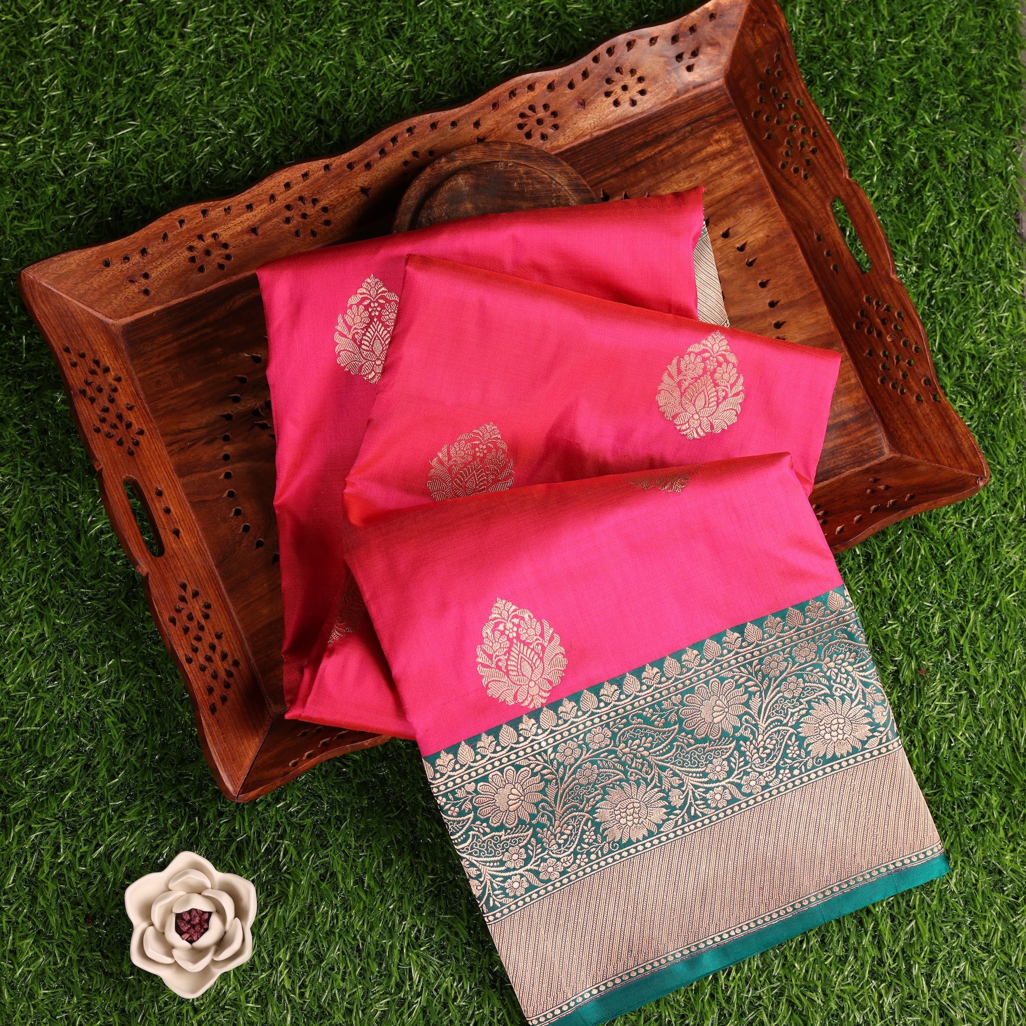 amaranth-banaras1.jpeg Amaranth Banarasi Silk Saree - Image 1
