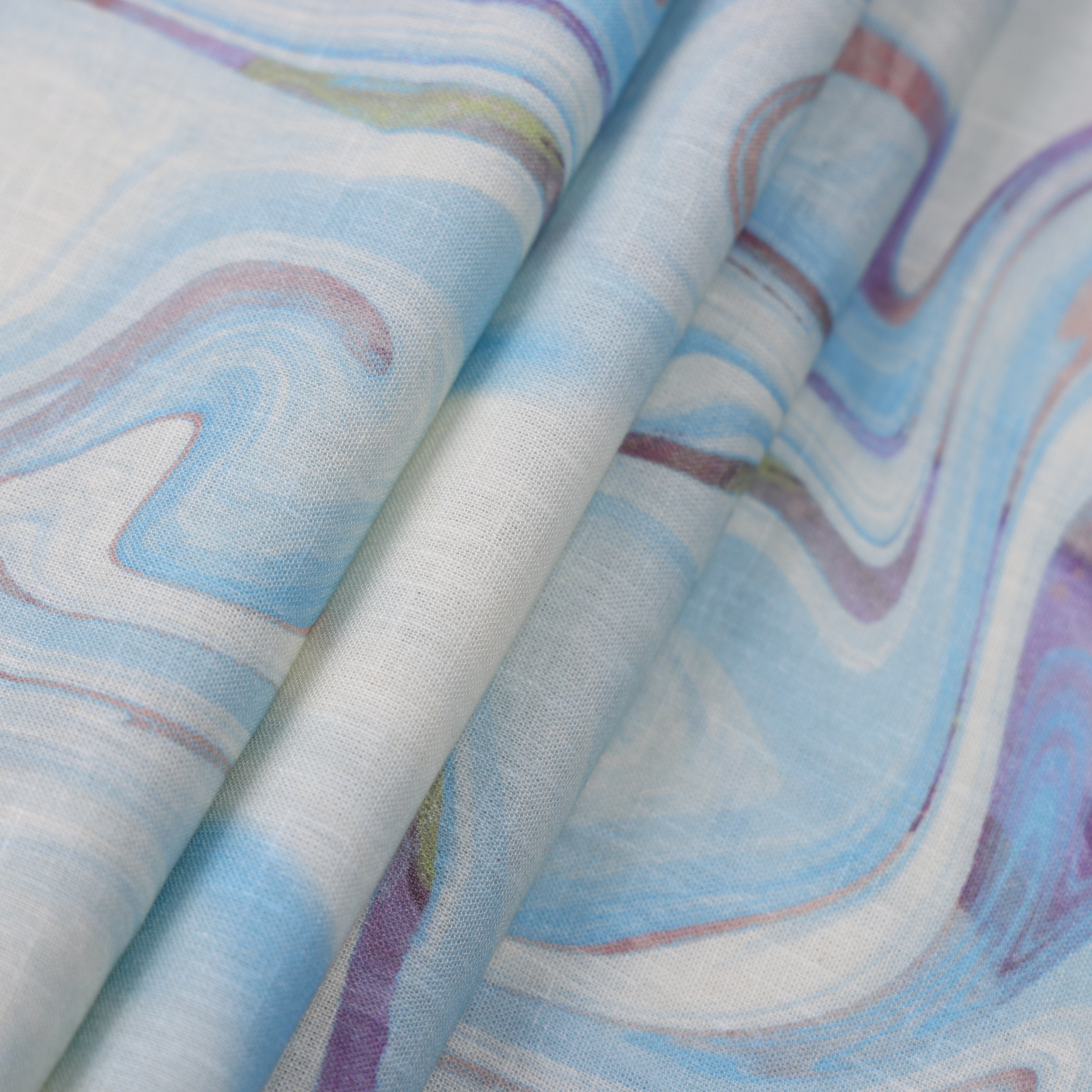 61 Cotton Graphic Print Shirt Fabric - Image 1
