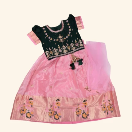 pink girls crop top..